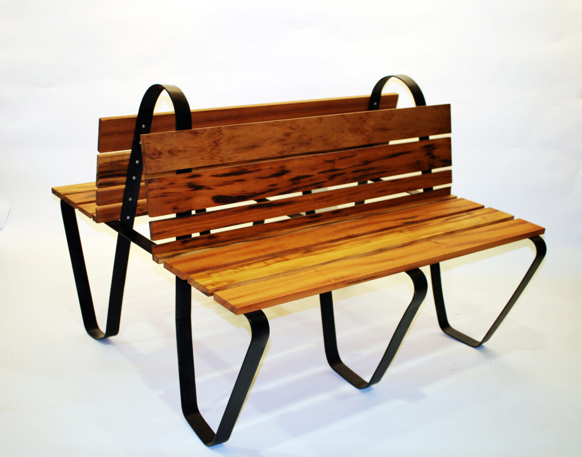 Double-sided wood bench